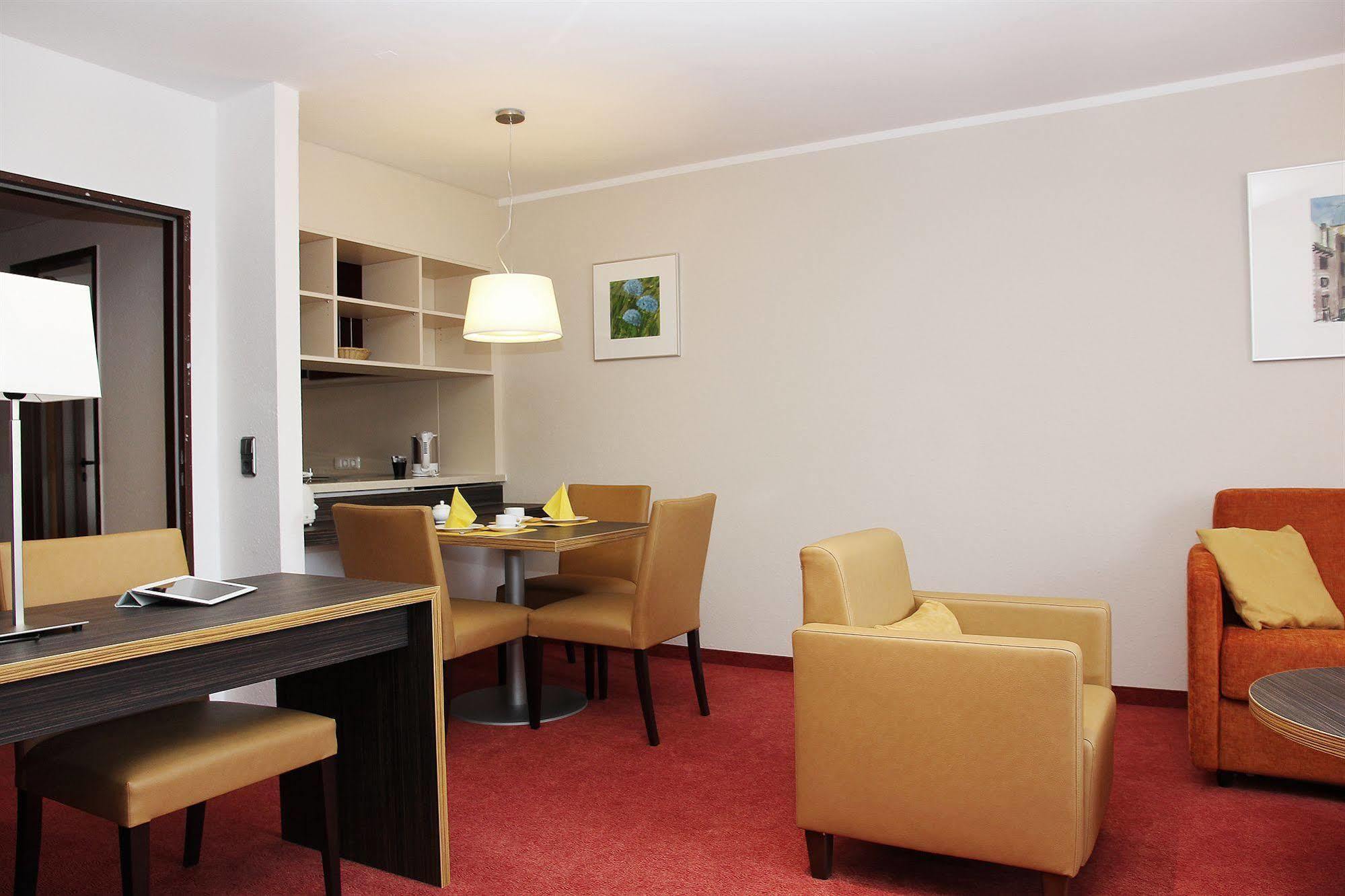 Apartahotel Gaestehaus Forum Am Westkreuz